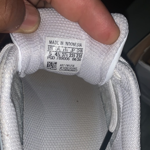 ADIDAS SUPERSTAR J WHITE / MULTI COLOR BIG KIDS - Picture 9 of 11